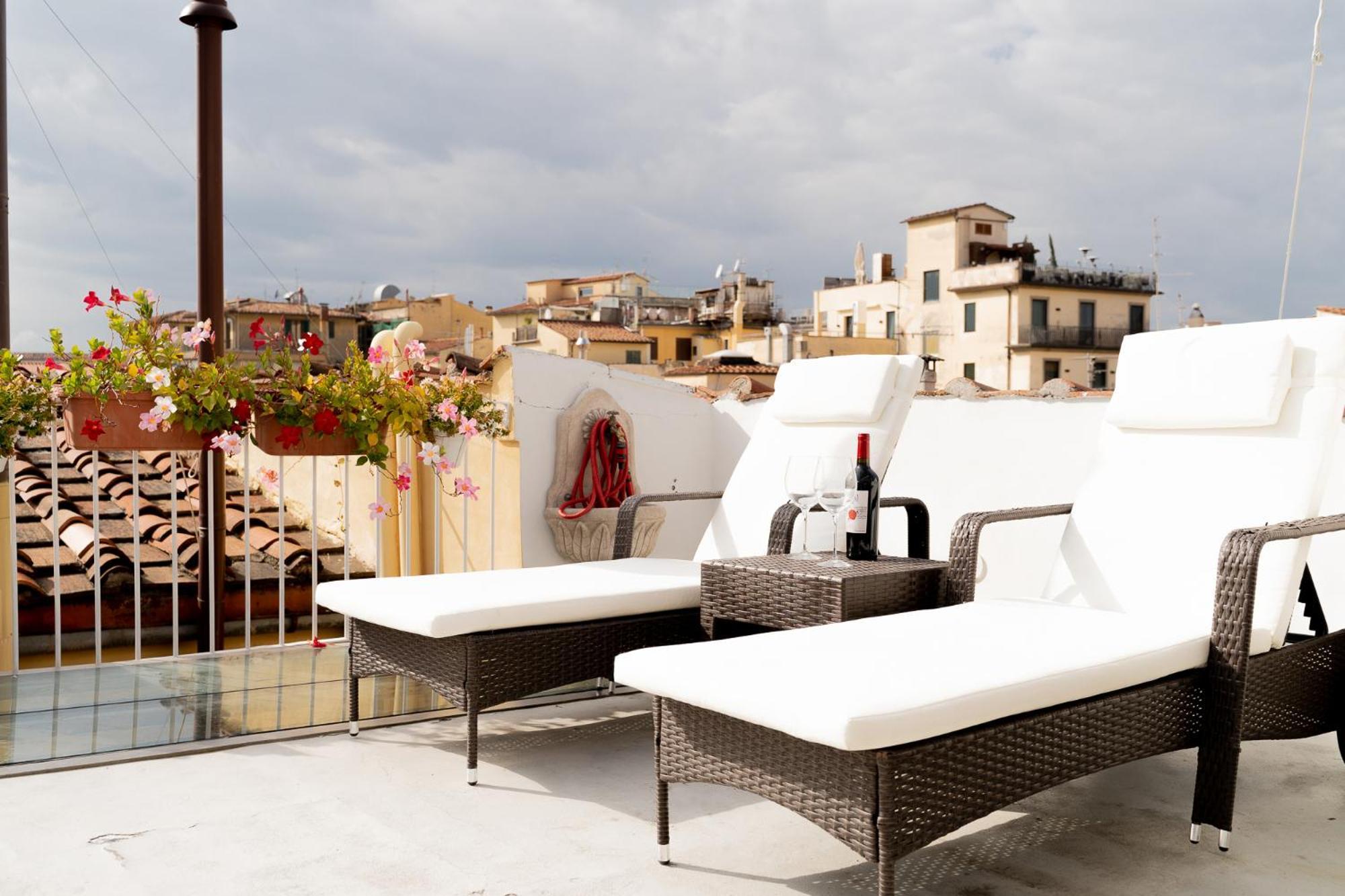 The Florence Dream Terrace - Elena Grey Zimmer foto